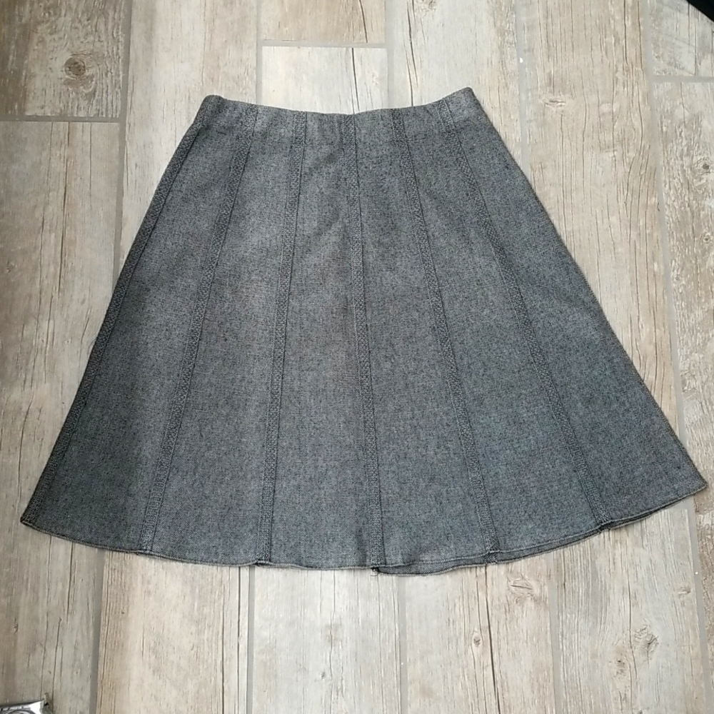 XS Chelsea & Theodore tweed skirt